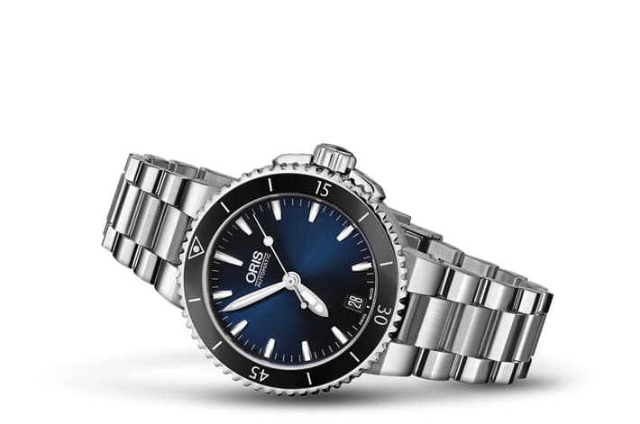 Image of Aquis Date